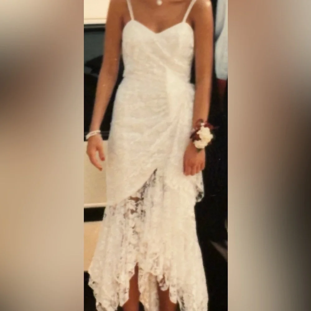 Formal Dress - Picture 17 of 17